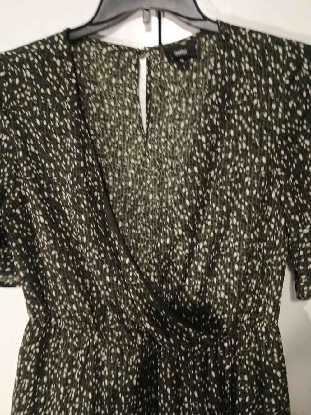 Mossimo Olive Green Abstract Print Faux Wrap Flutter Sleeve Dress M - Picture 6 of 10
